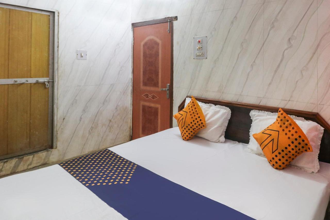 Spot On 67728 Ashish Guest House Jaunpur Exterior foto