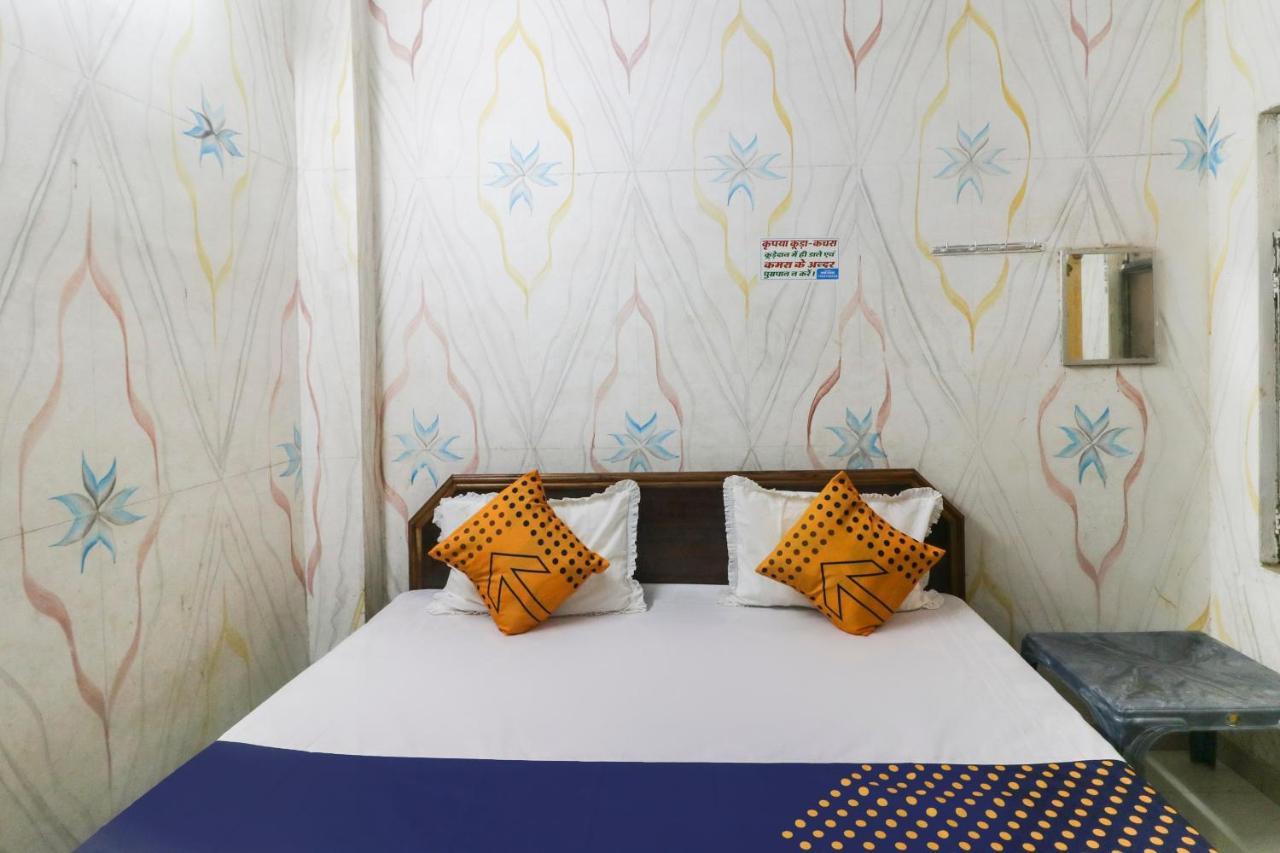 Spot On 67728 Ashish Guest House Jaunpur Exterior foto